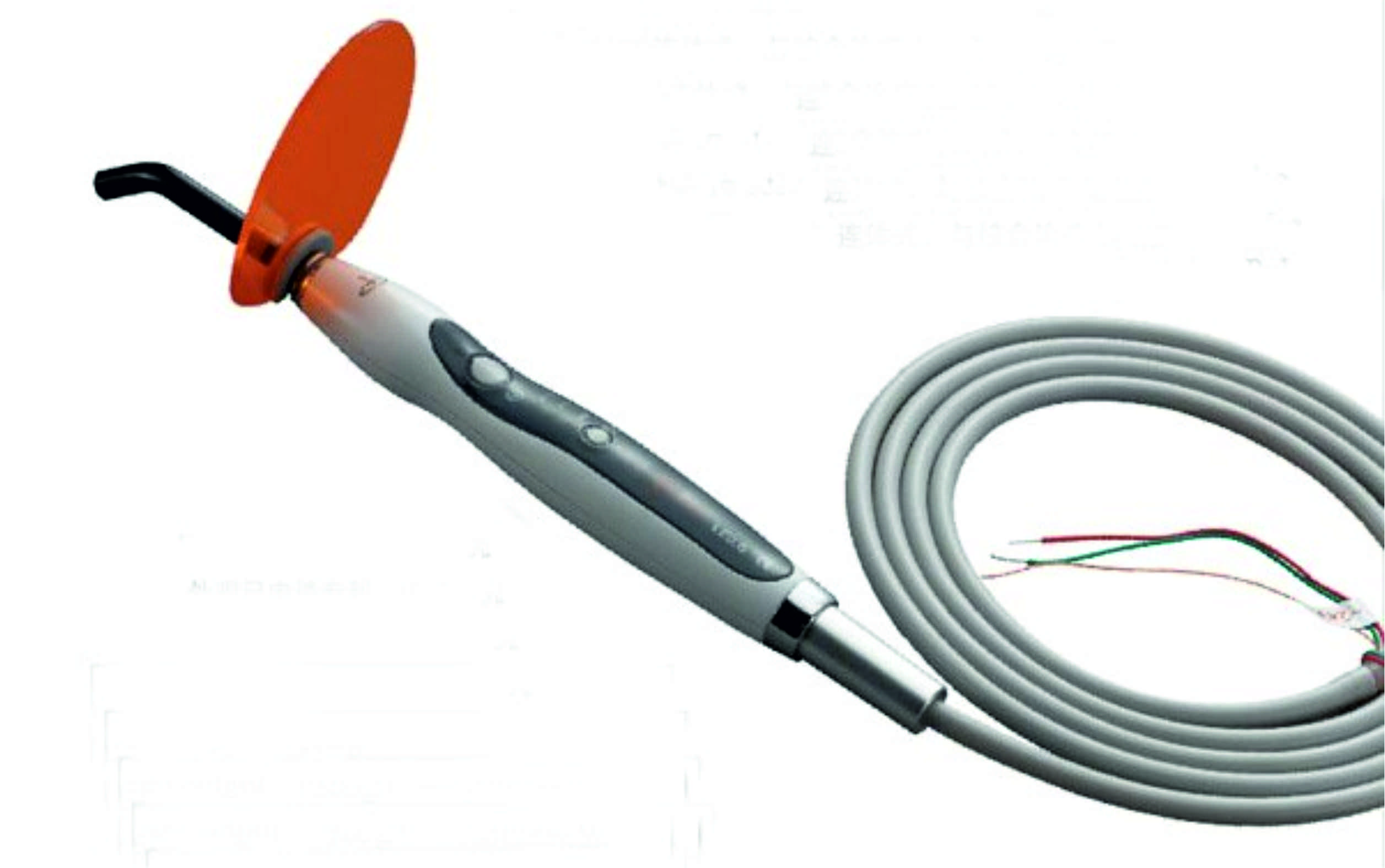 BUILT-IN LED CURING LIGHT